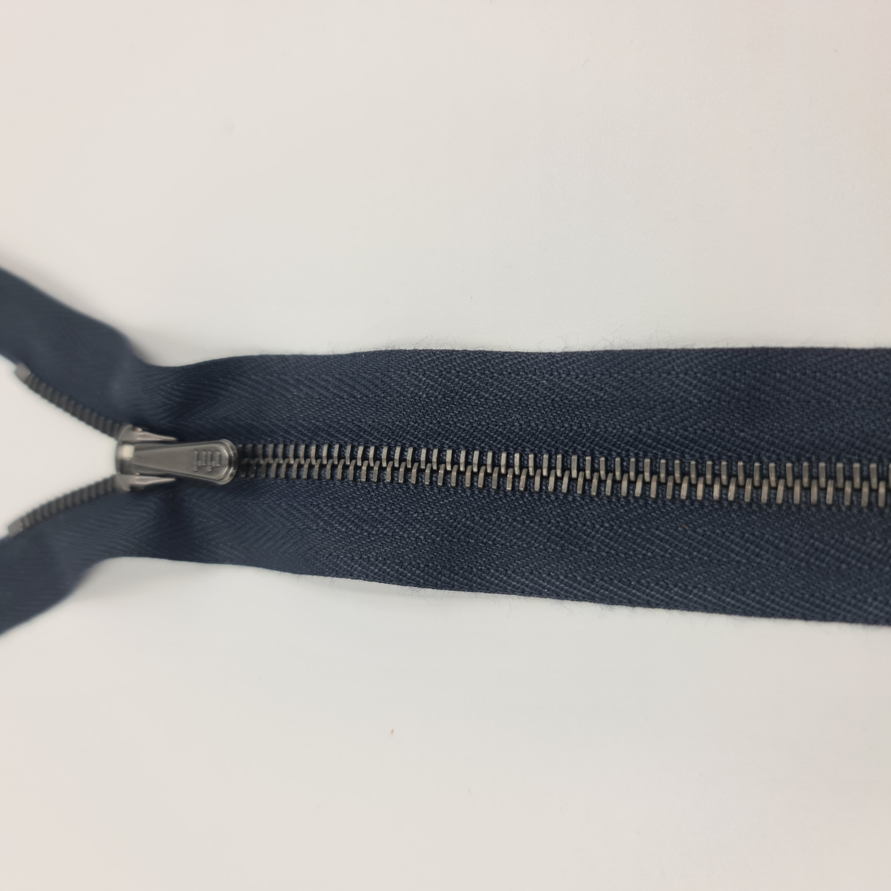 riri Metall 4 Hosen Nachtschwarz Col 2627