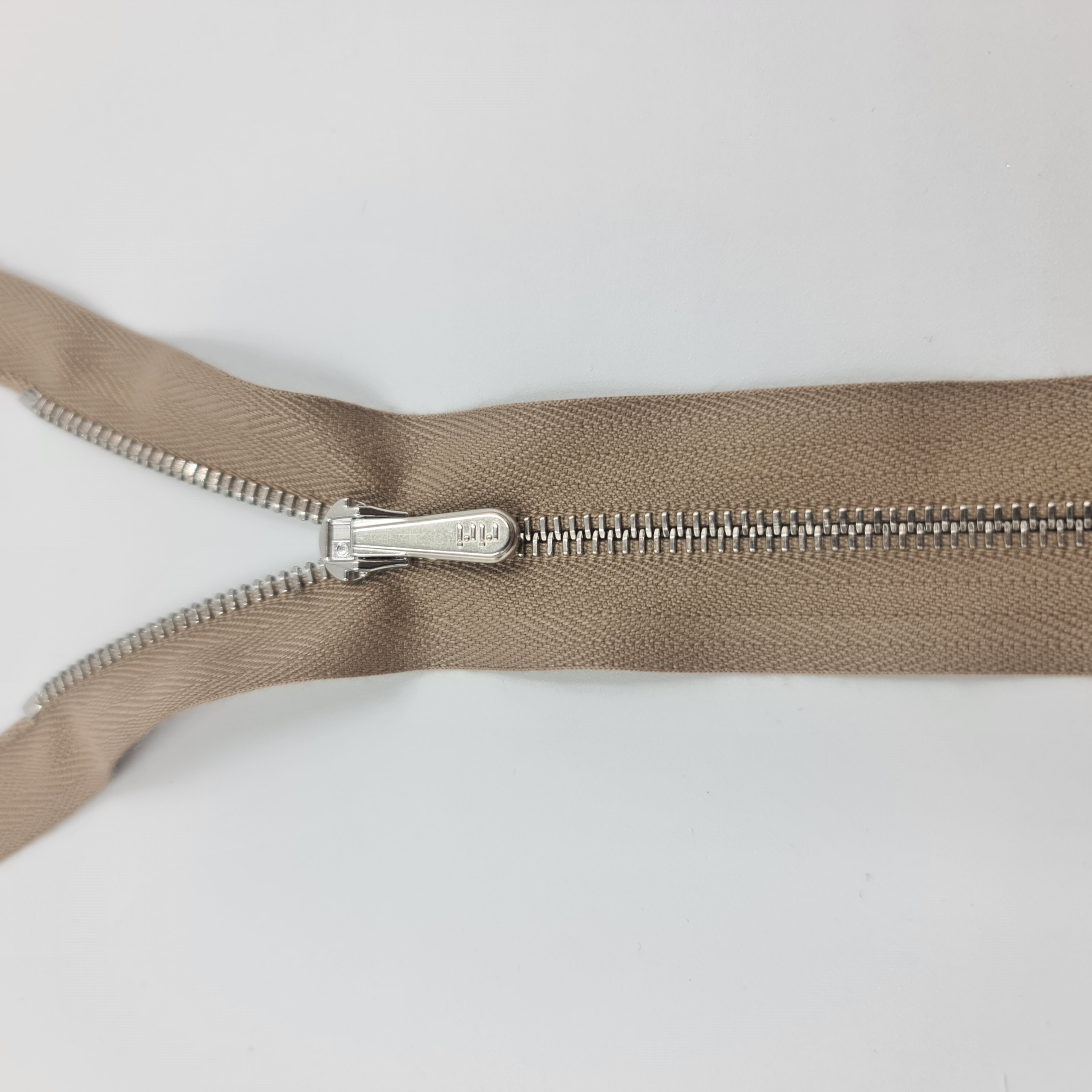 riri Metall 4 Hosen Beige Col 2215