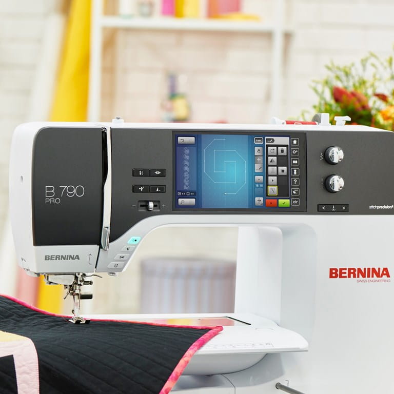 Stitch-Designer_BERNINA_B790PRO_KF.jpg