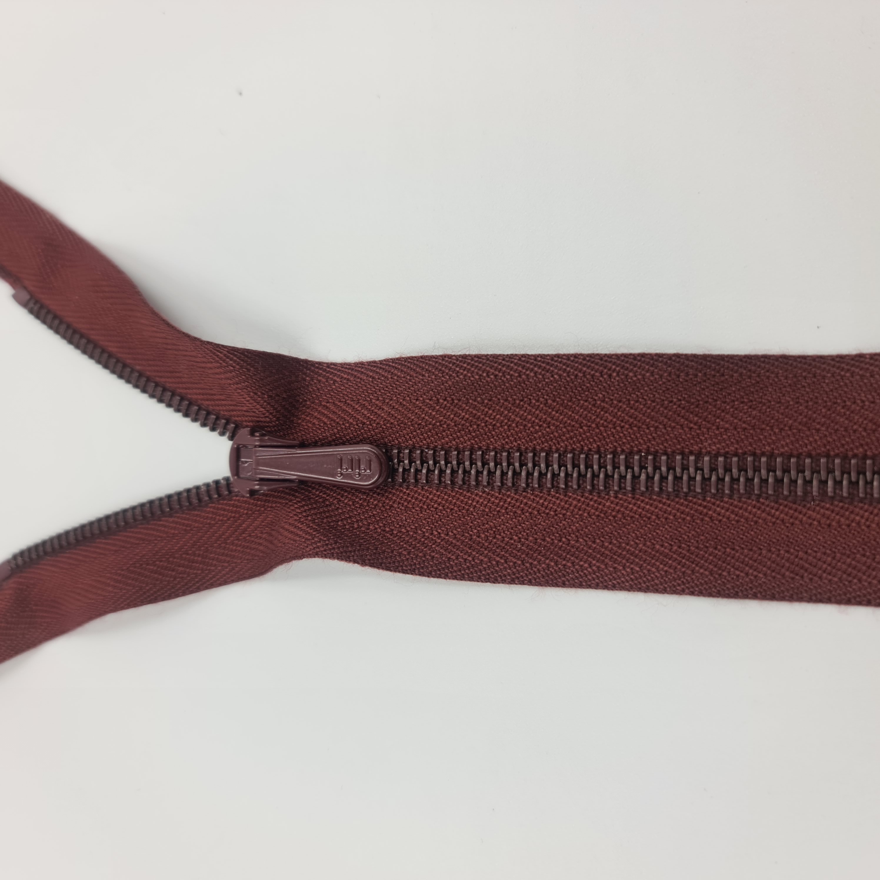 riri Metall 4 Hosen Bordeaux Col 2518