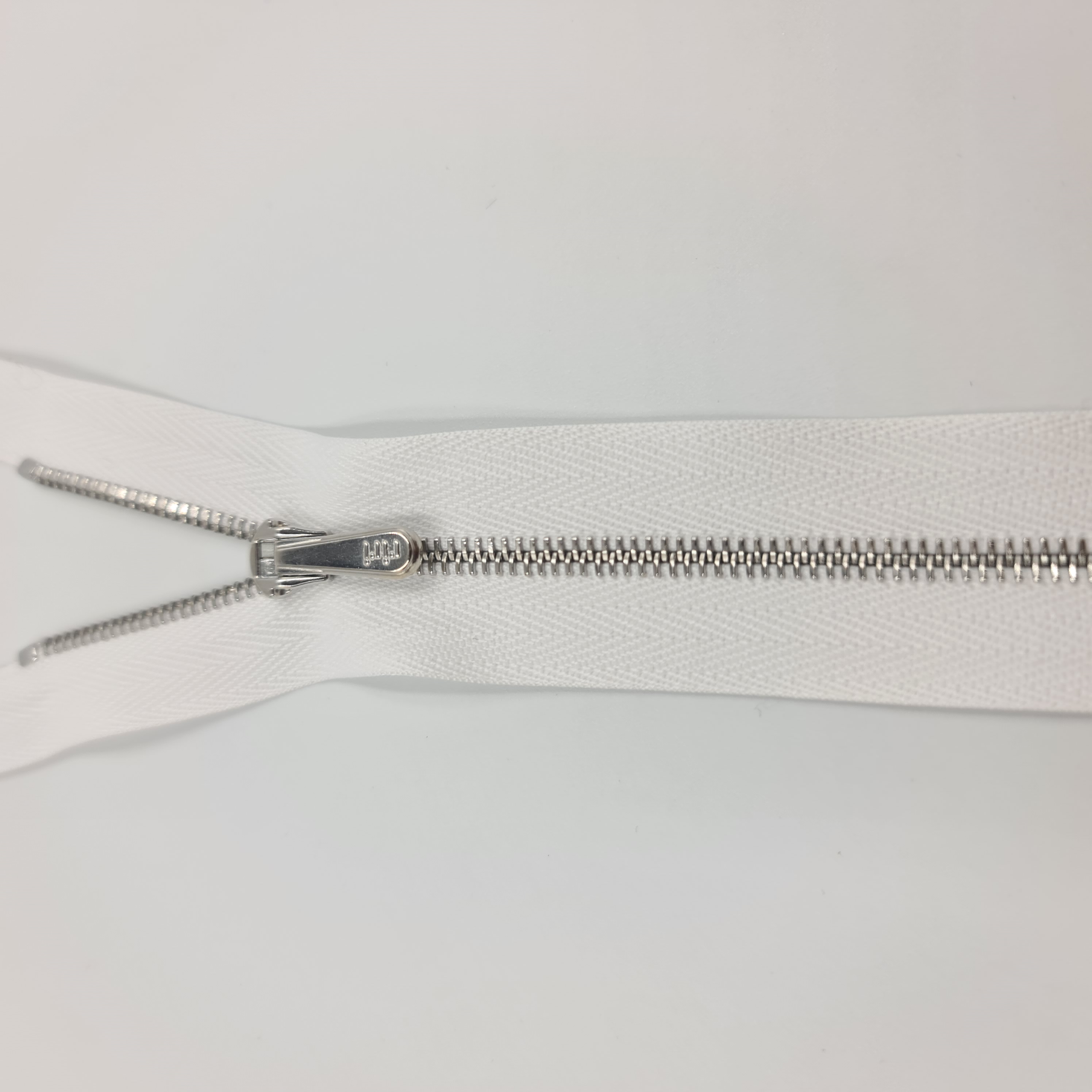 riri Metall 4 Hosen Weiss Col 2101