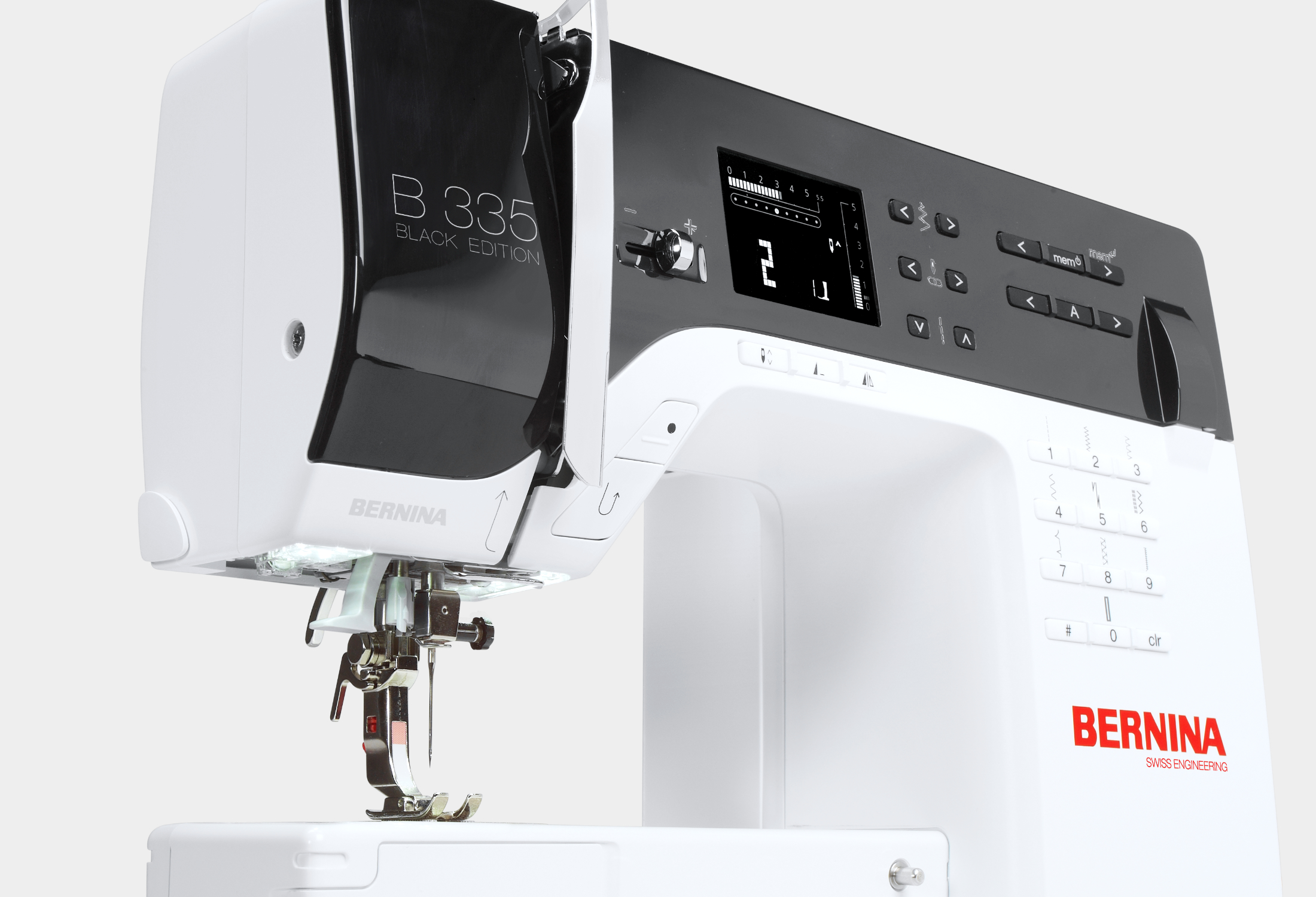 BERNINA 335 Black Edition