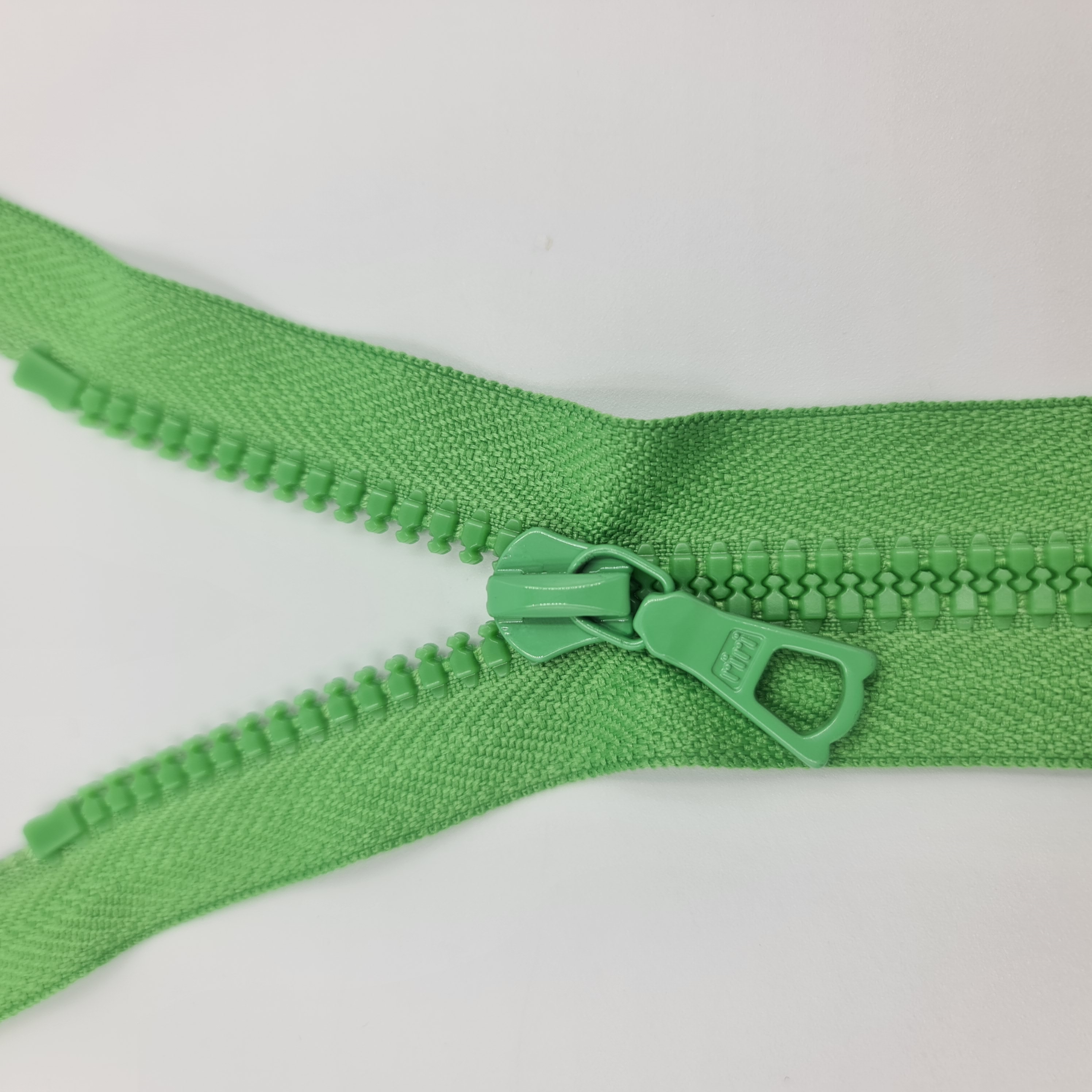 riri Reissverschluss Decor 6 teilbar Hellgrün