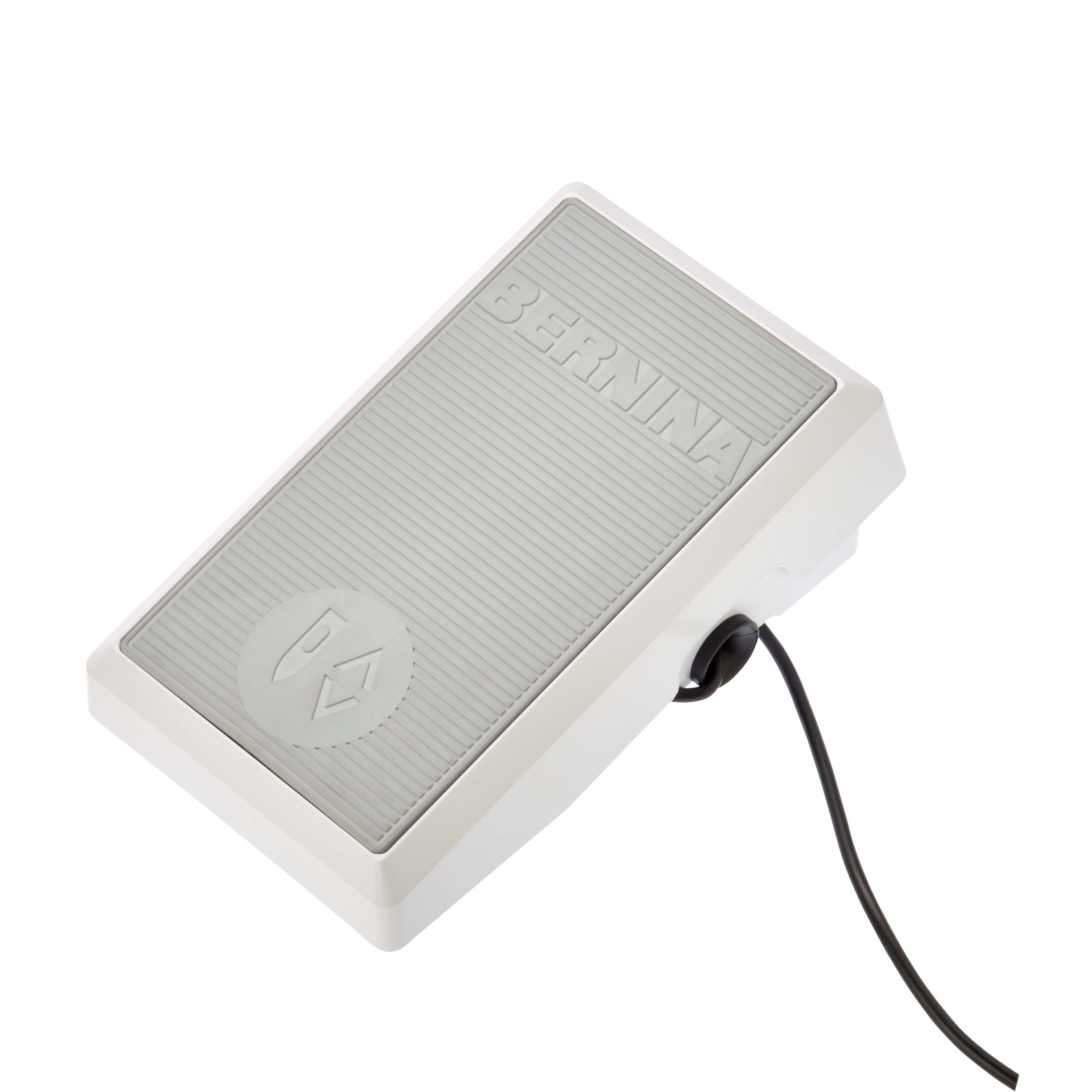 FA_BERNINA_BackKick_neu Pédale avec back kick